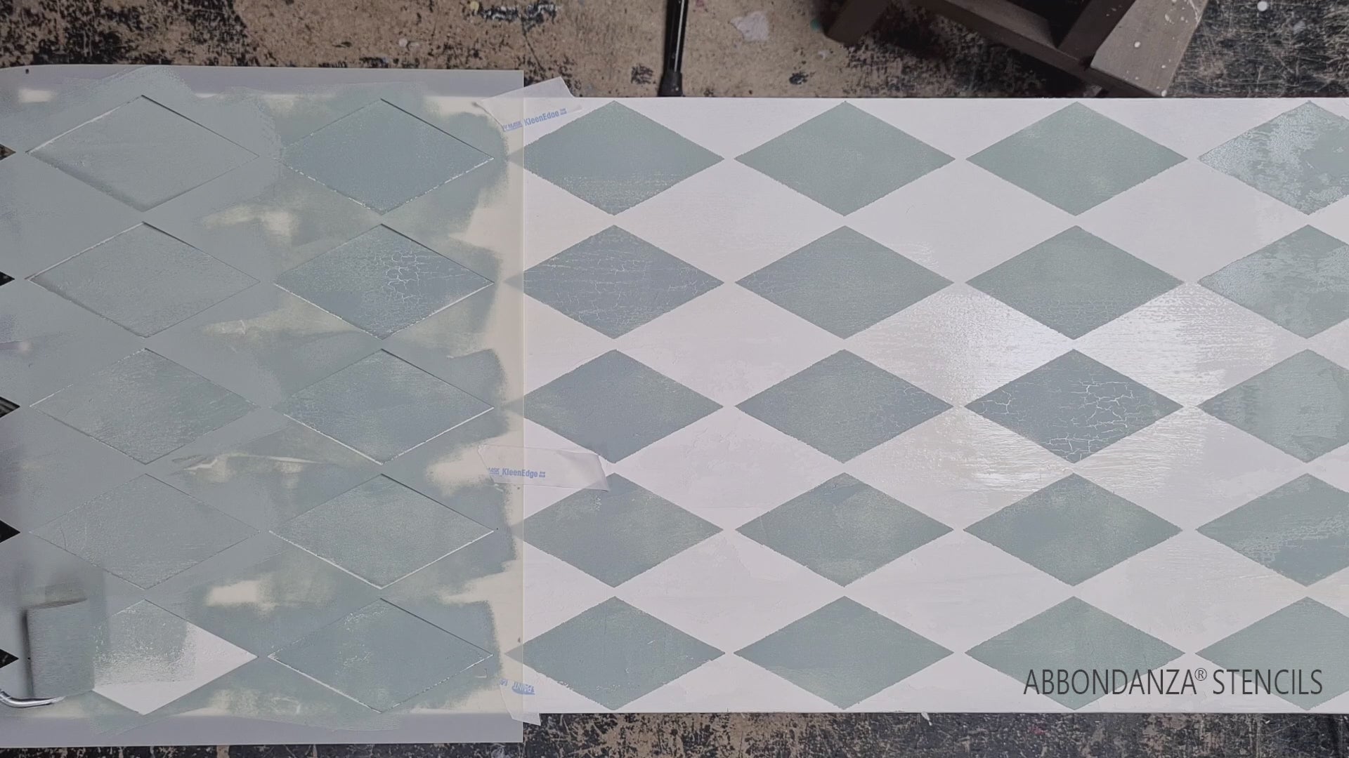 Abbondanza Stencil Harlequin schablonieren